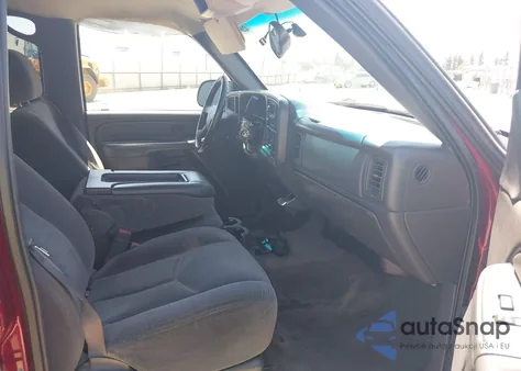 2005 Chevrolet Silverado 1500 Ls z USA, uszkodzony, nr VIN 2GCEC13T051301596